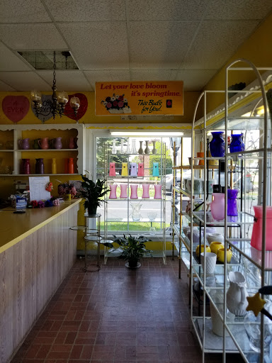 Florist «Lyndhurst Florist», reviews and photos, 5268 Mayfield Rd, Lyndhurst, OH 44124, USA