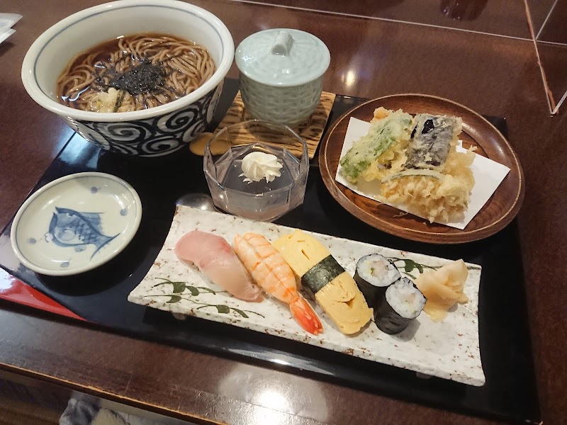 蔵・寿司と日本料理
