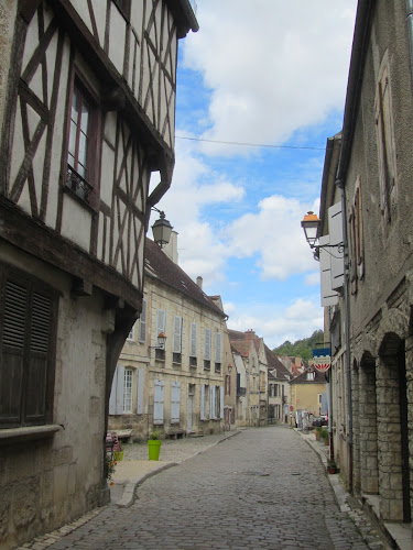 Antiquaire Yonne à Noyers