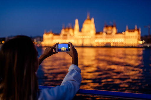 Budapest Night Cruises & Boat Tours