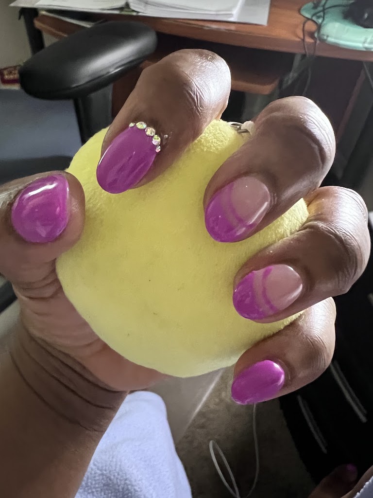 Lindas Nail Spa 21237