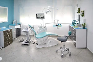 Dr Saad Debbagh Orthodontiste Dentiste Fès image