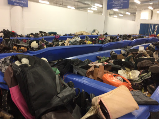 Thrift Store «Goodwill Industries Outlet Store & Donation Center», reviews and photos, 47-47 Van Dam St, Queens, NY 11101, USA
