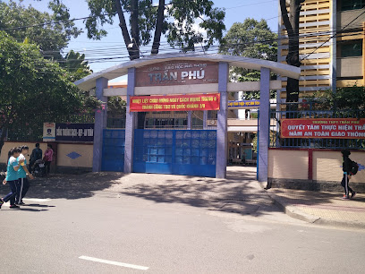 Hình Ảnh Trường THPT Trần Phú