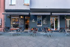 LIT Coffeebar & Bakery image