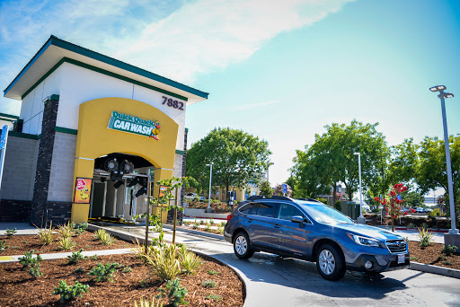 Quick Quack Car Wash en Citrus Heights