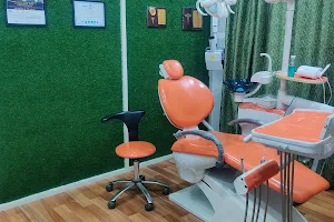 Dhameja Dental Clinic & Research Centre :Ex - Jai Prakash Hospital 1250 | Dentist near me | Best Dental clinic in BHOPAL. image