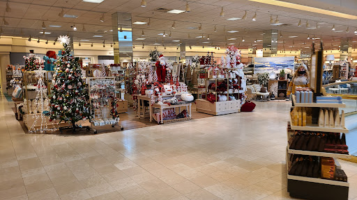 Department Store «Von Maur», reviews and photos, 10010 California St, Omaha, NE 68114, USA