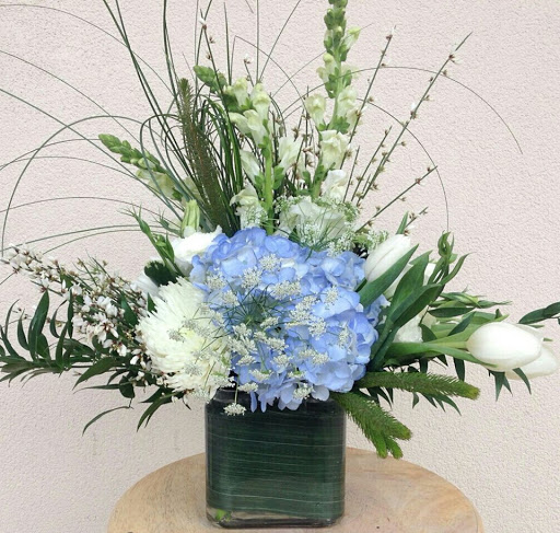 Florist «Va Va Bloom», reviews and photos, 12 N Main St, Kingwood, TX 77339, USA