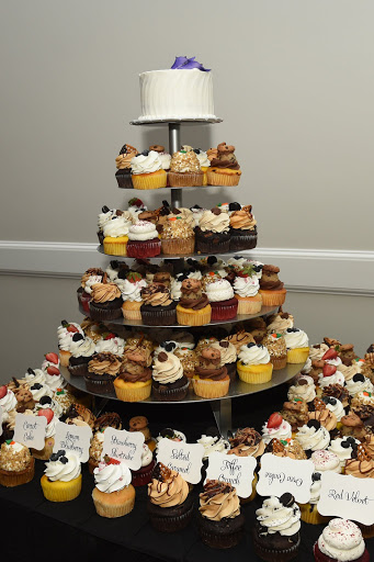 Bakery «Just Desserts», reviews and photos, 1 Main St, Bridgewater, MA 02324, USA