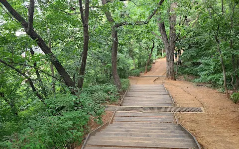 Dalmaeul Neighborhood Park image
