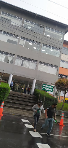 Hospital Padre Carollo Un Canto a la Vida - Quito