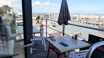 Atmosphère du Bar-restaurant à huîtres Brasserie du port 