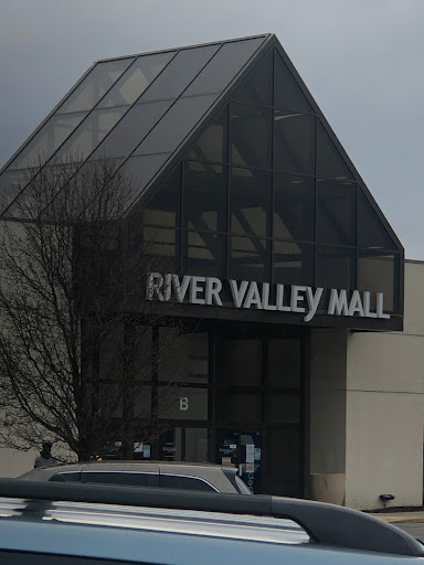 Shopping Mall «River Valley Mall», reviews and photos, 1635 River Valley Cir S, Lancaster, OH 43130, USA