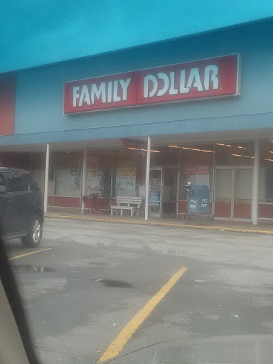 Dollar Store «FAMILY DOLLAR», reviews and photos, 301 Donner Ave, Monessen, PA 15062, USA
