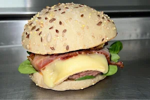 Dely's Burger image