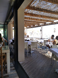 Atmosphère du Restaurant méditerranéen La Marine Des Goudes à Marseille - n°9