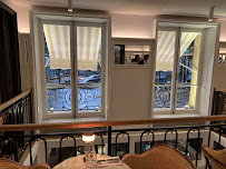 Atmosphère du Restaurant L'Alma à Paris - n°16