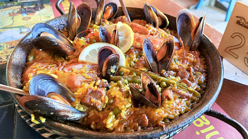 I ristoranti mangiano paella Roma