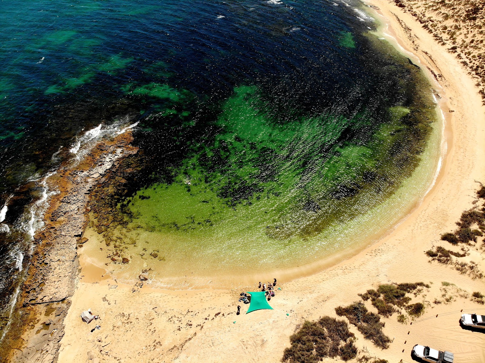 Oyster Bridge Beach'in fotoğrafı düz ve uzun ile birlikte