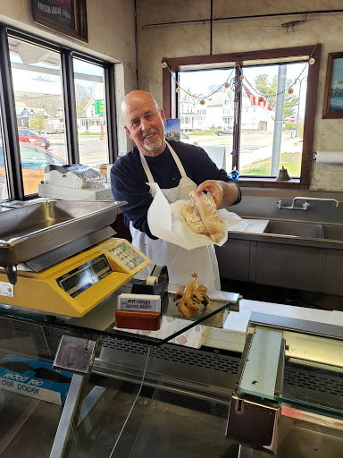 Seafood Market «Mike Carver Fresh Seafood Market», reviews and photos, 10 Station St, Middleborough, MA 02346, USA