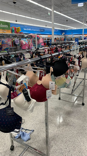 Clothing Store «Ross Dress for Less», reviews and photos, 17849 Garden Way NE, Woodinville, WA 98072, USA