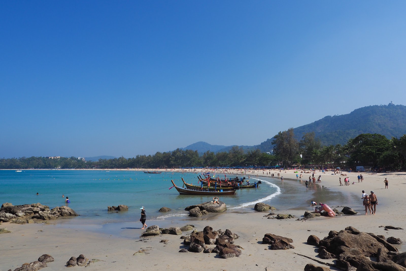 Foto di Spiaggia di Kata area servizi