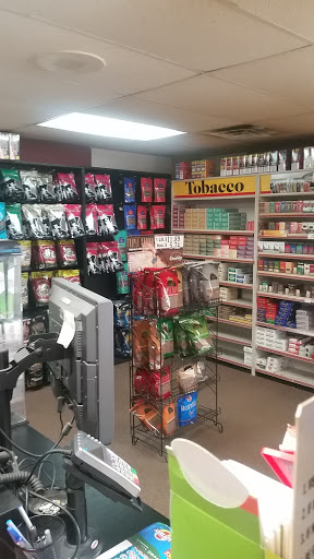 Tobacco Shop «Smoker Friendly Discount Tobacco #21», reviews and photos, 2300 Wabash Ave, Terre Haute, IN 47807, USA