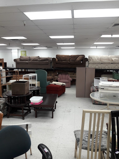 Thrift Store «32nd St & Cactus Goodwill Retail Store & Donation Center», reviews and photos