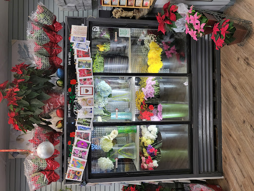 Florist «Lollipops & Roses Florist», reviews and photos, 450 Salem St, Medford, MA 02155, USA