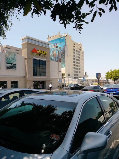 Furniture Store «Ashley HomeStore», reviews and photos, 1810 S Broadway, Los Angeles, CA 90015, USA