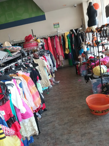 Thrift Store «Goodwill Store & Donation Center», reviews and photos, 1145 Artesia Blvd, Manhattan Beach, CA 90266, USA