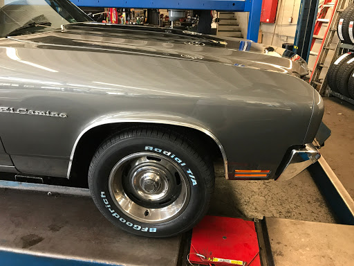 Auto Repair Shop «B&W Service Center», reviews and photos, 3260 26th St, San Francisco, CA 94110, USA