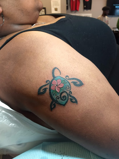 Tattoo Shop «Saints and Sinners Atl», reviews and photos, 1002 Duluth Hwy, Lawrenceville, GA 30043, USA