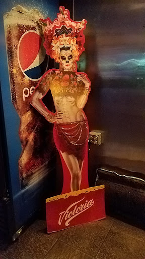 Bar «Harbee Liquors & Tavern», reviews and photos, 1345 W 18th St, Chicago, IL 60608, USA