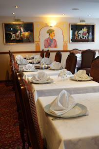 Atmosphère du Restaurant indien Shahi Mahal - Authentic Indian Cuisines, Take Away, Halal Food & Best Indian Restaurant Strasbourg - n°19