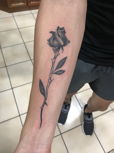 Explore shoulder tattoo ideas for guys, creative tattoo ideas in Albuquerque, available at Albuquerque Ink tattoo College Plaza