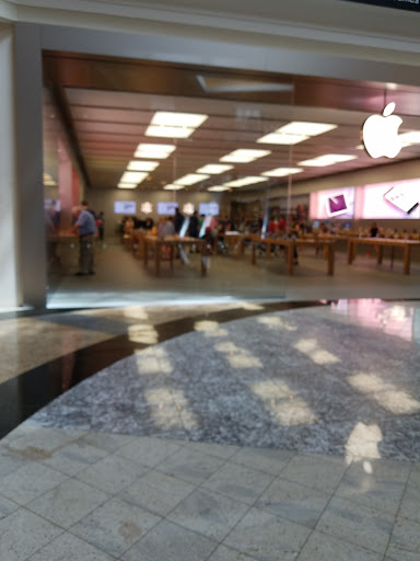 Computer Store «Apple Polaris Fashion Place», reviews and photos, 1500 Polaris Pkwy, Columbus, OH 43240, USA