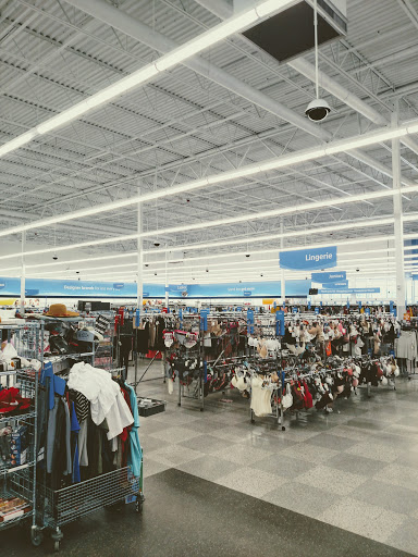 Clothing Store «Ross Dress for Less», reviews and photos, 560 E Waterfront Dr, Homestead, PA 15120, USA