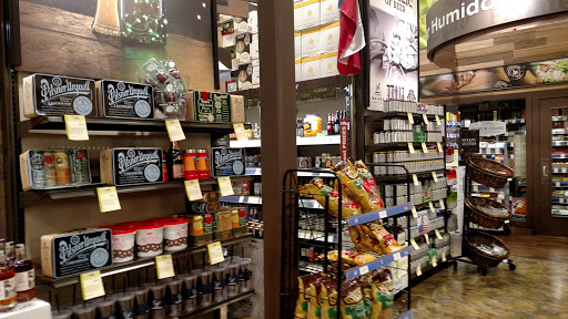 Wine Store «Total Wine & More», reviews and photos, 18740 Gulf Fwy, Friendswood, TX 77546, USA