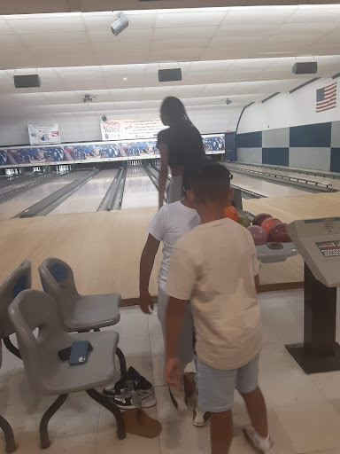 Bowling Alley «Strike 10 Lanes», reviews and photos, 849 Long Island Ave, Deer Park, NY 11729, USA