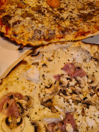 Plats et boissons du Pizzeria Steeve´s Pizza à Quimper - n°2