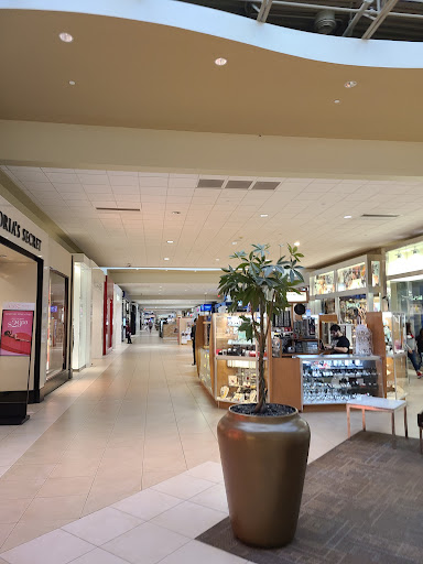 Shopping Mall «Coral Square», reviews and photos, 9469 W Atlantic Blvd, Coral Springs, FL 33071, USA