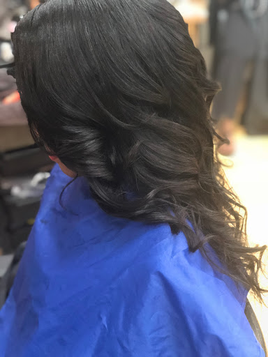 Beauty Salon «Studio 78 Unisex Hair Salon and Beauty Suites», reviews and photos, 1780 S Nova Rd #10&11, South Daytona, FL 32119, USA