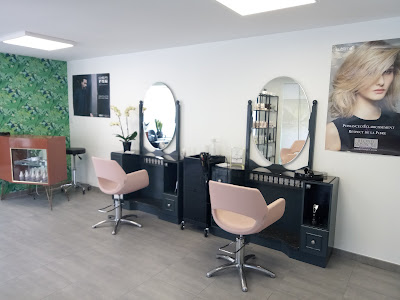 La Coiffure Par Coralie à Villefranche-de-Rouergue