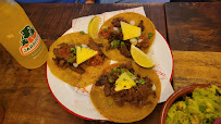 Plats et boissons du Restaurant mexicain El Vecino Taquería Saint-Honoré à Paris - n°2