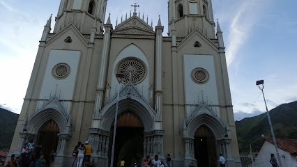 Iglesia de Salazar de las palmas