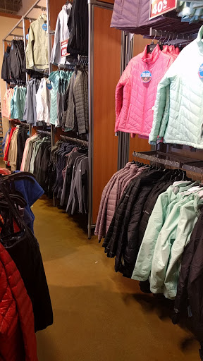 Sportswear Store «Columbia Sportswear Outlet Store at Outlets at Anthem», reviews and photos, 4250 W Anthem Way, Phoenix, AZ 85086, USA