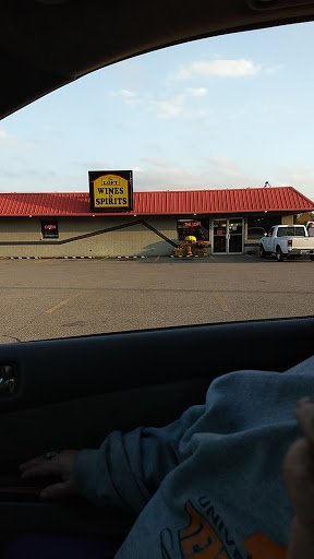 Wine Store «The Loft Wines & Spirits», reviews and photos, 2315 E Wood St, Paris, TN 38242, USA