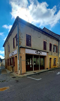 La Folie Des Papilles à Buxy